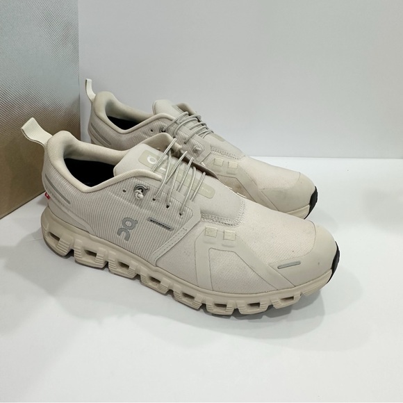 On Running Cloud 6 Waterproof Women’s Shoes - Picture 1 of 11